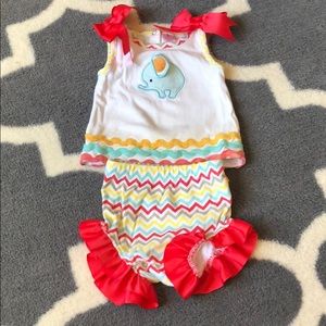 Elephant detail top & shorts